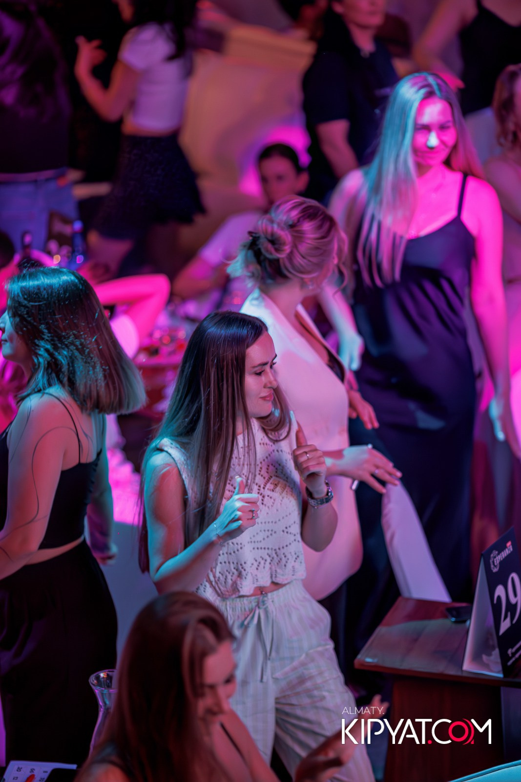 МУЗЫКАЛЬНОЕ ЛОТО В HIT RETRO. КИПЯТКОМ АЛМАТЫ!