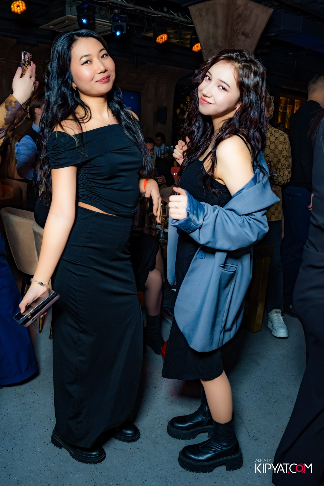 LAUREATE KARAOKE HALL. КИПЯТКОМ АЛМАТЫ!