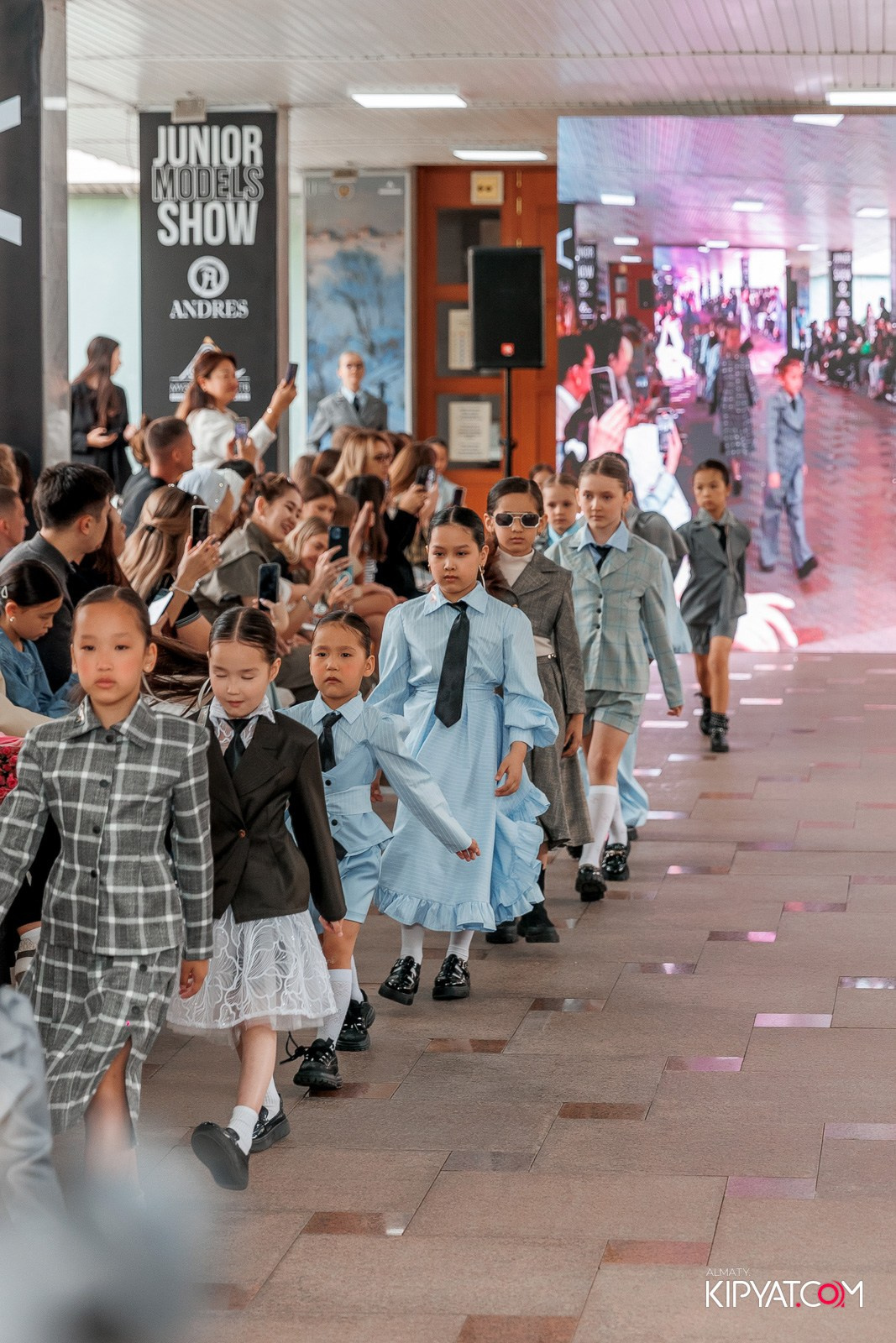 JUNIOR FASHION SHOW. КИПЯТКОМ АЛМАТЫ!