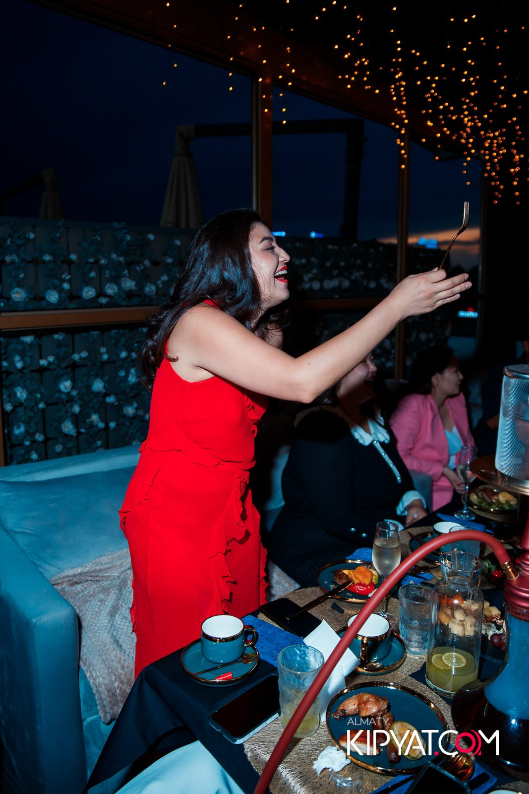 OBLAKO LOUNGE BAR. КИПЯТКОМ АЛМАТЫ!