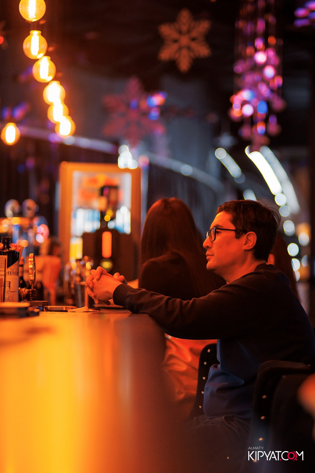 FRIENDS BAR & TERRACE. КИПЯТКОМ АЛМАТЫ!