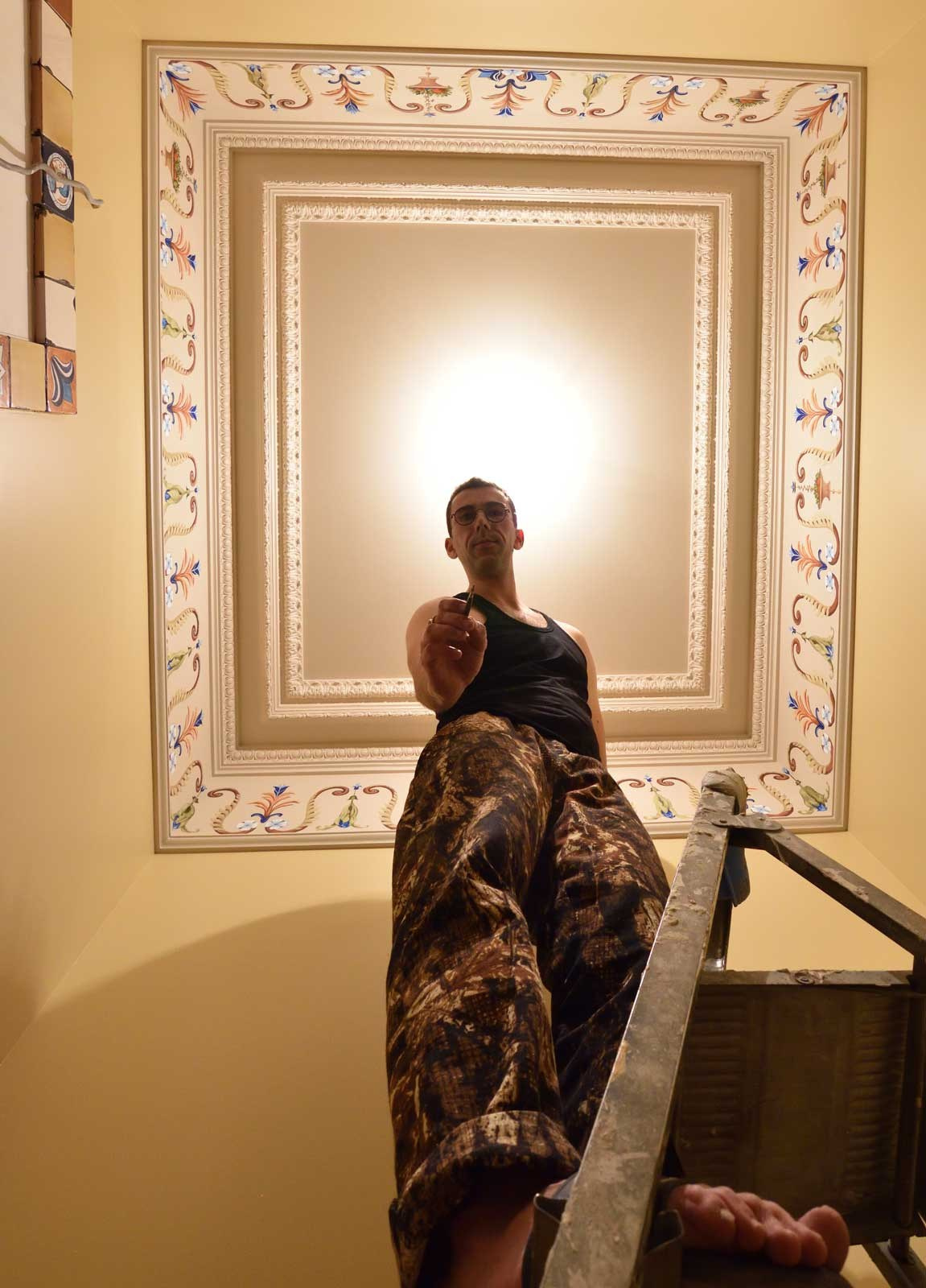 Еще немного росписи стен