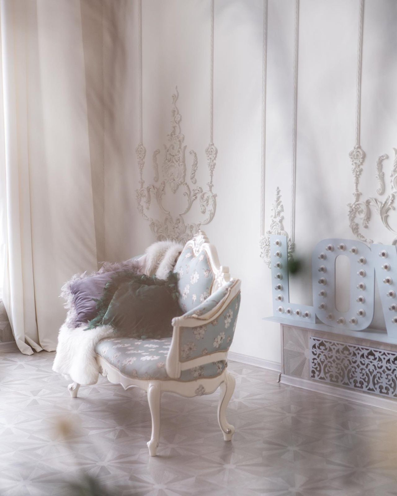 Love is зал Колонны, аренда 1700 руб/час. Классный фотограф Красноярска Васильева Ирина