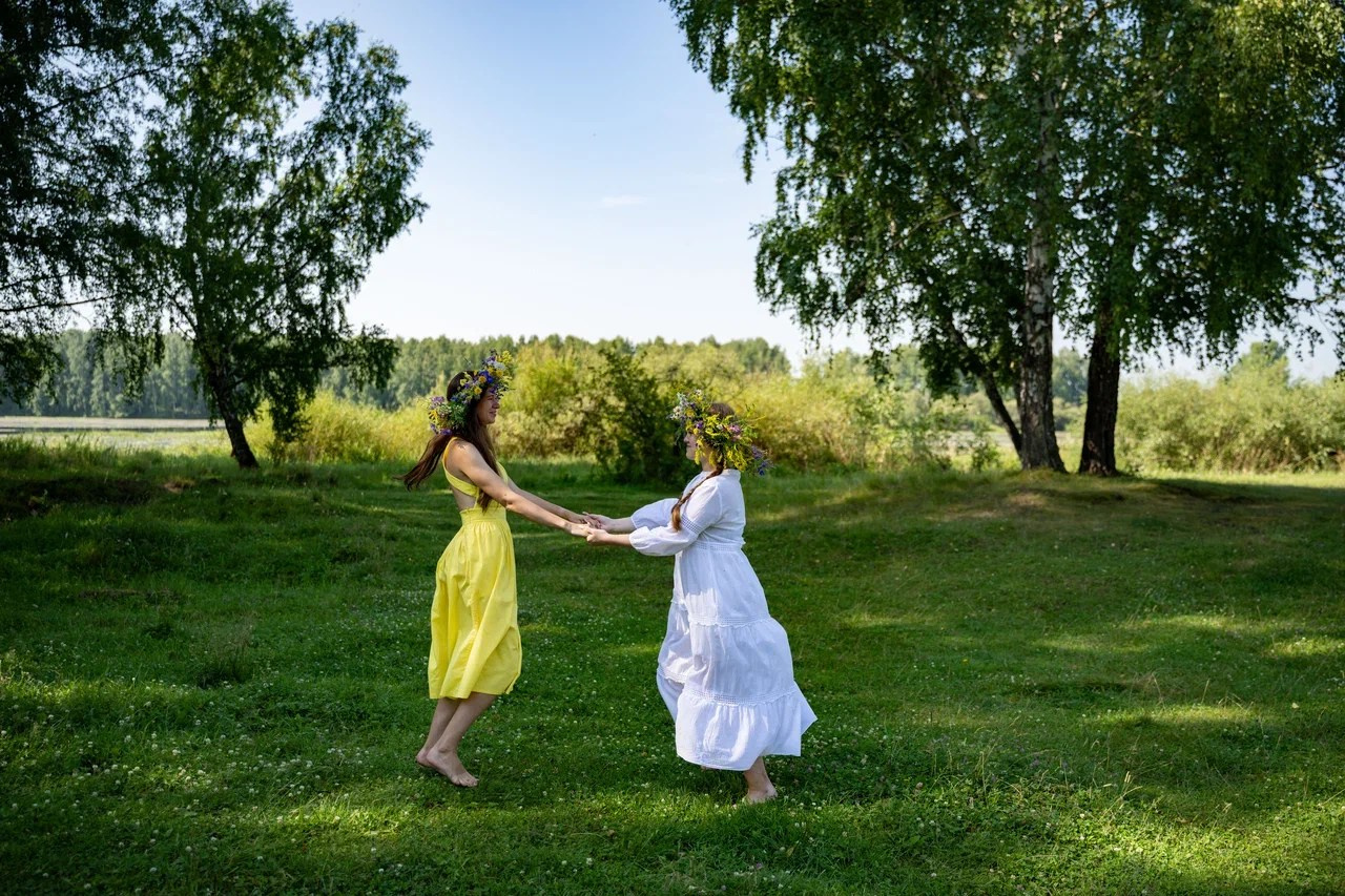 Полянка. Прогулка. Сайт фотографа.Приветствую Вас на своём сайте. Меня зовут Мария Васильева. Я являюсь профессиональным фотографом. Город Красноярск
