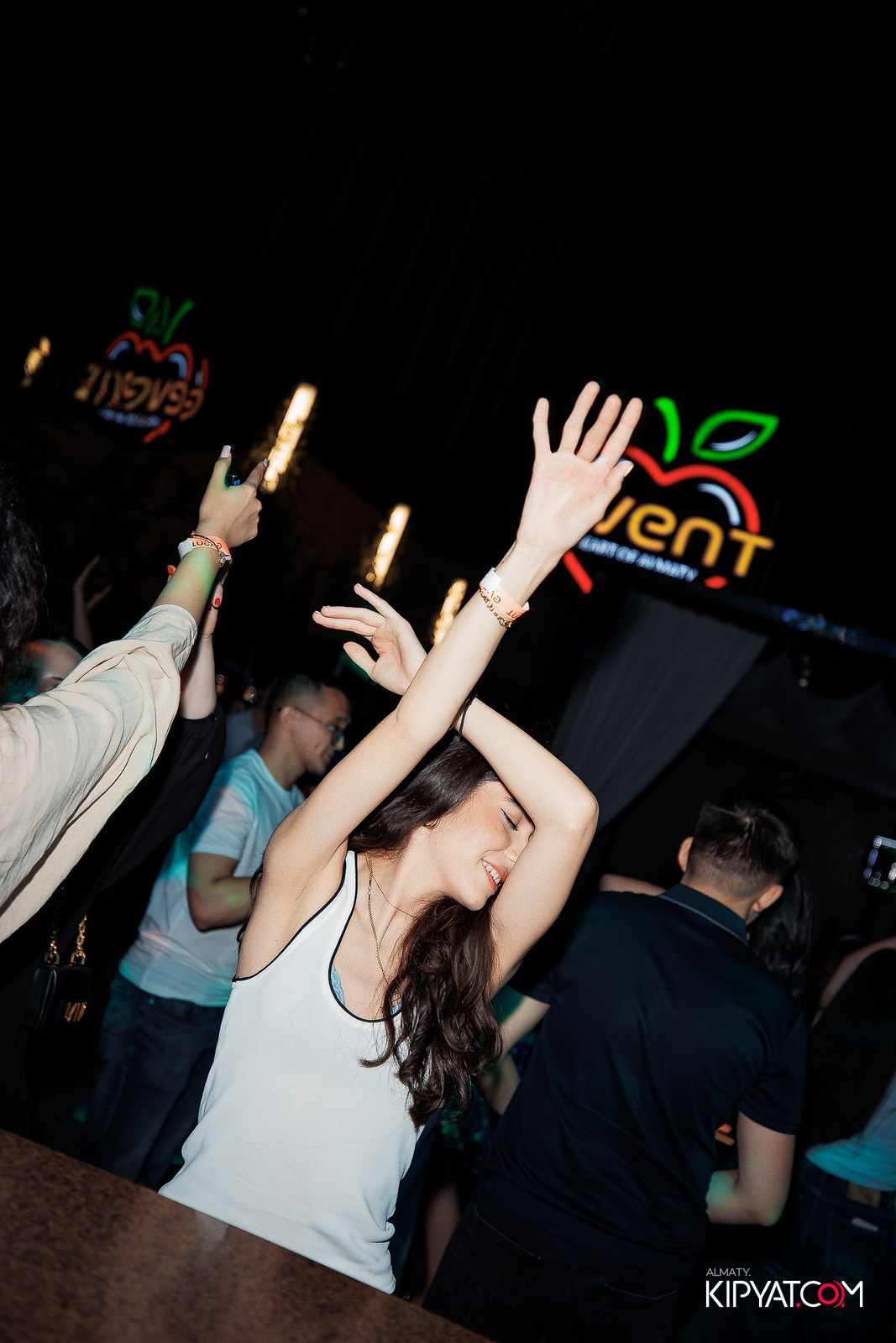 EVENT BAR. КИПЯТКОМ АЛМАТЫ!