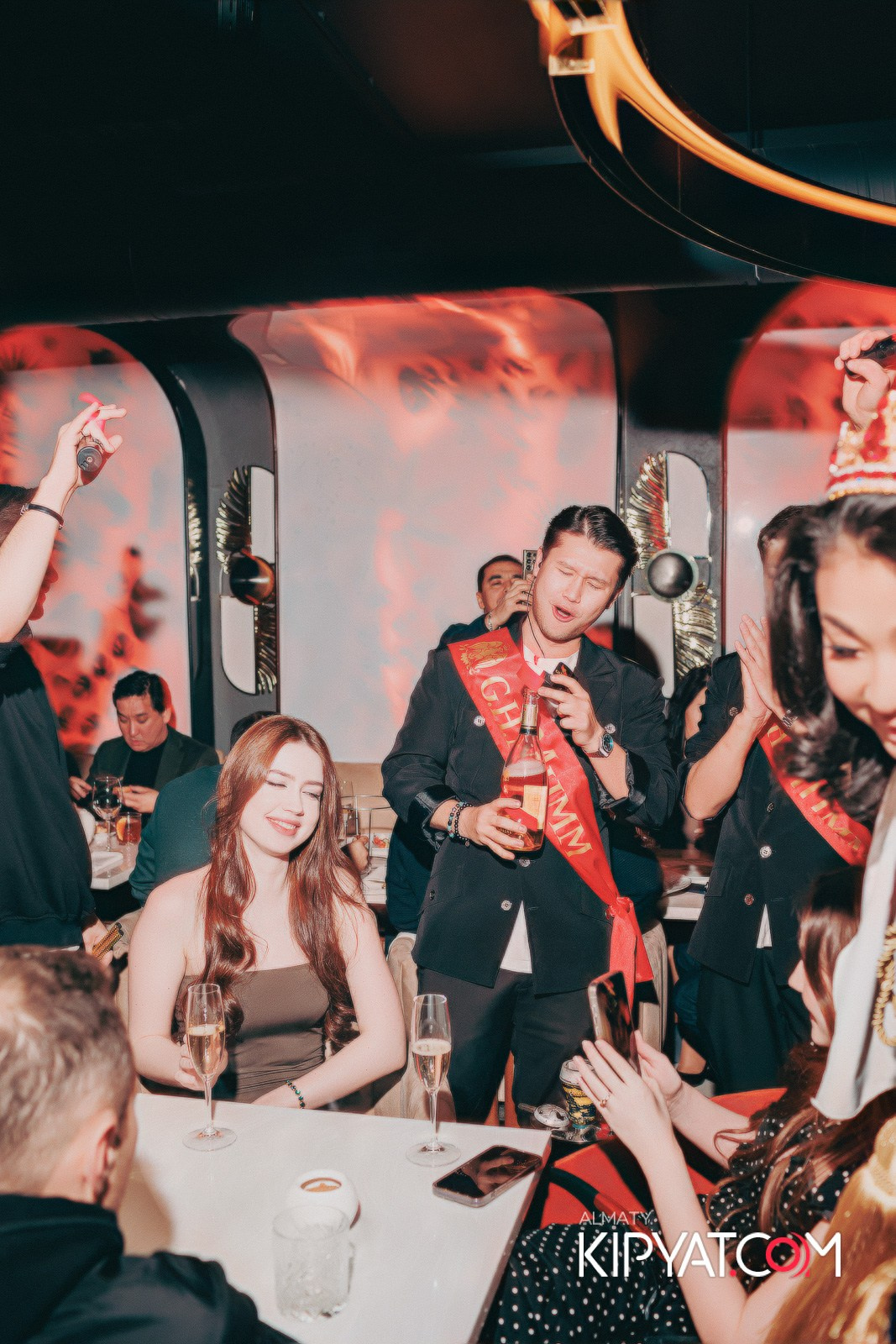 QUEEN. КИПЯТКОМ АЛМАТЫ!