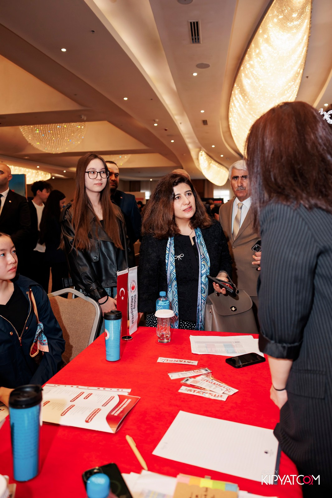 ВЫСТАВКА ТУРЕЦКИХ УНИВЕРСИТЕТОВ. КИПЯТКОМ АЛМАТЫ! Фотосъемка мероприятий в Алматы