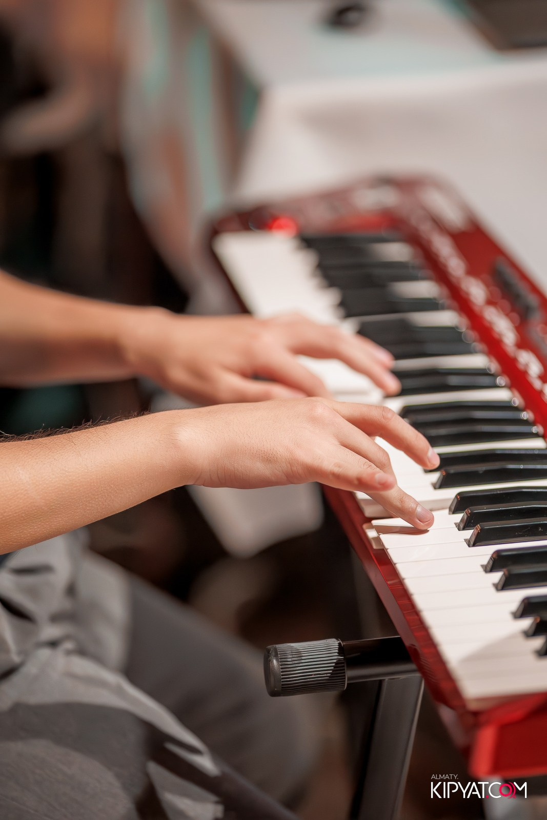 MYKONOS BAR. КИПЯТКОМ АЛМАТЫ!