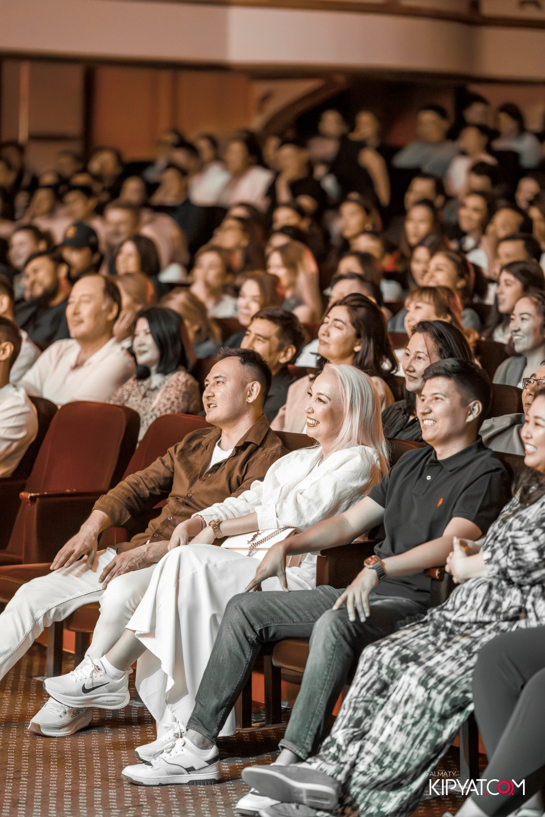 STAND UP КОНЦЕРТ АЛЕКСАНДА МЕРКУЛЬ. КИПЯТКОМ АЛМАТЫ!