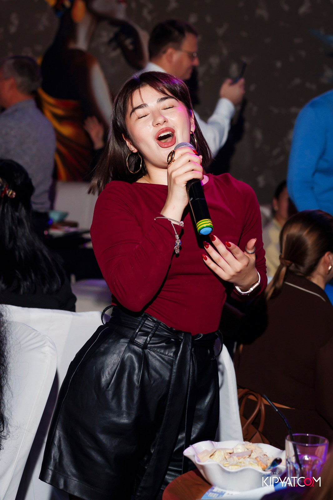 МУЗЫКАЛЬНОЕ ЛОТО В HIT RETRO. КИПЯТКОМ АЛМАТЫ! Фотосъемка мероприятий в Алматы