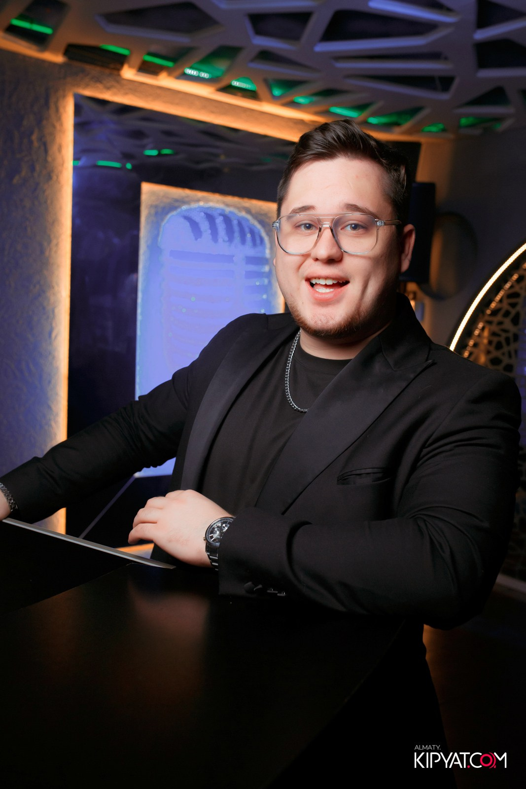 КАРАОКЕ МИКРОФОН. КИПЯТКОМ АЛМАТЫ!