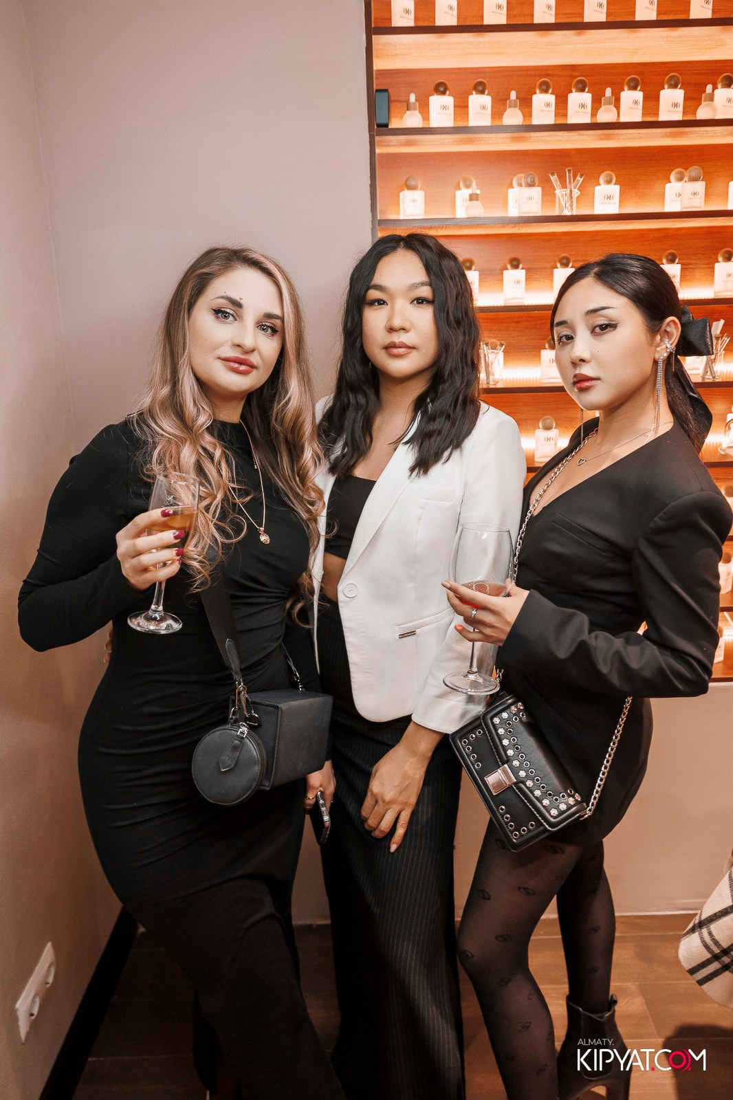 ОТКРЫТИЕ ПАРФЮМЕРНОГО ДОМА MAISON PERFUME. КИПЯТКОМ АЛМАТЫ!