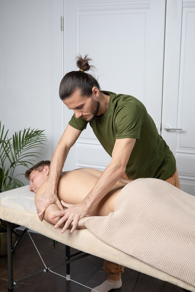 Массаж. Семейный и Свадебный фотограф в Сочи