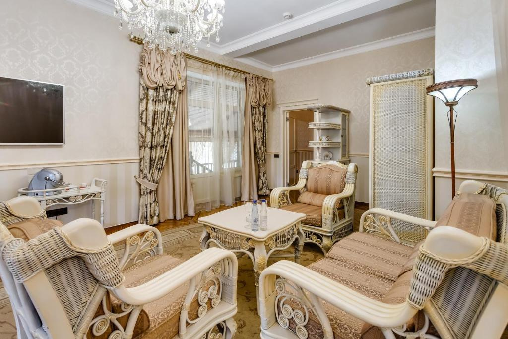 Парк отель «Каньон». Свадебный фотограф в Ростове Александра Груздева