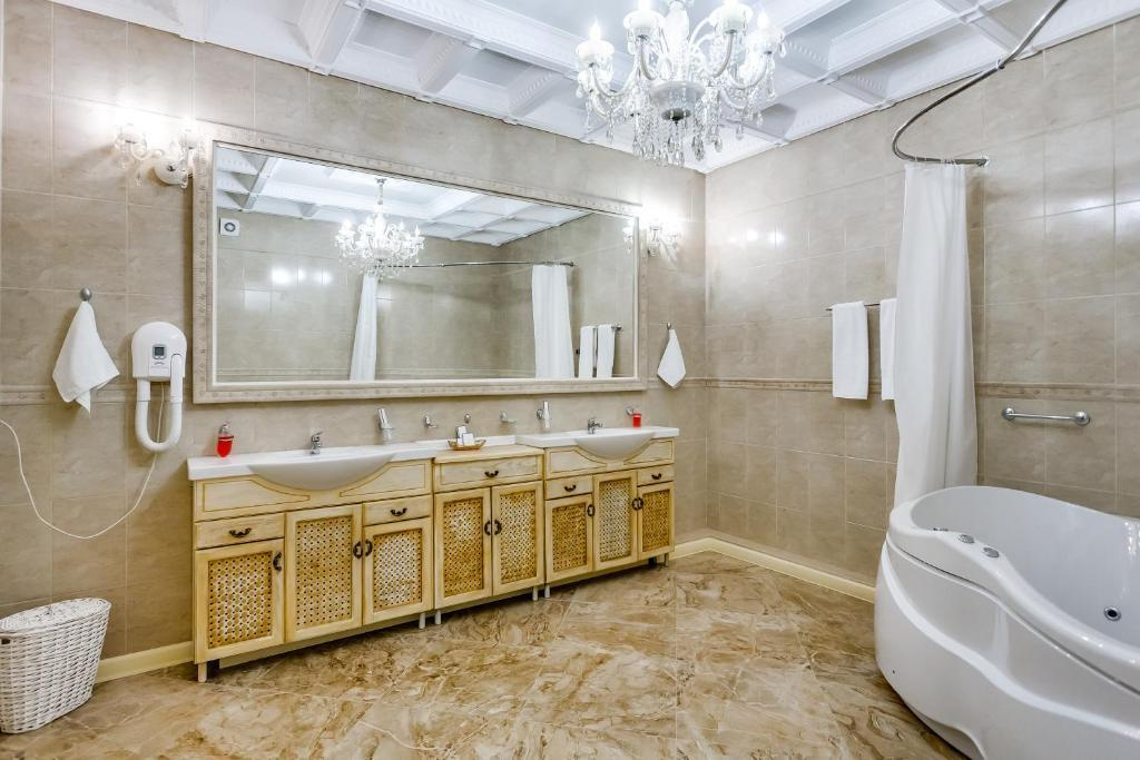 Парк отель «Каньон». Свадебный фотограф в Ростове Александра Груздева