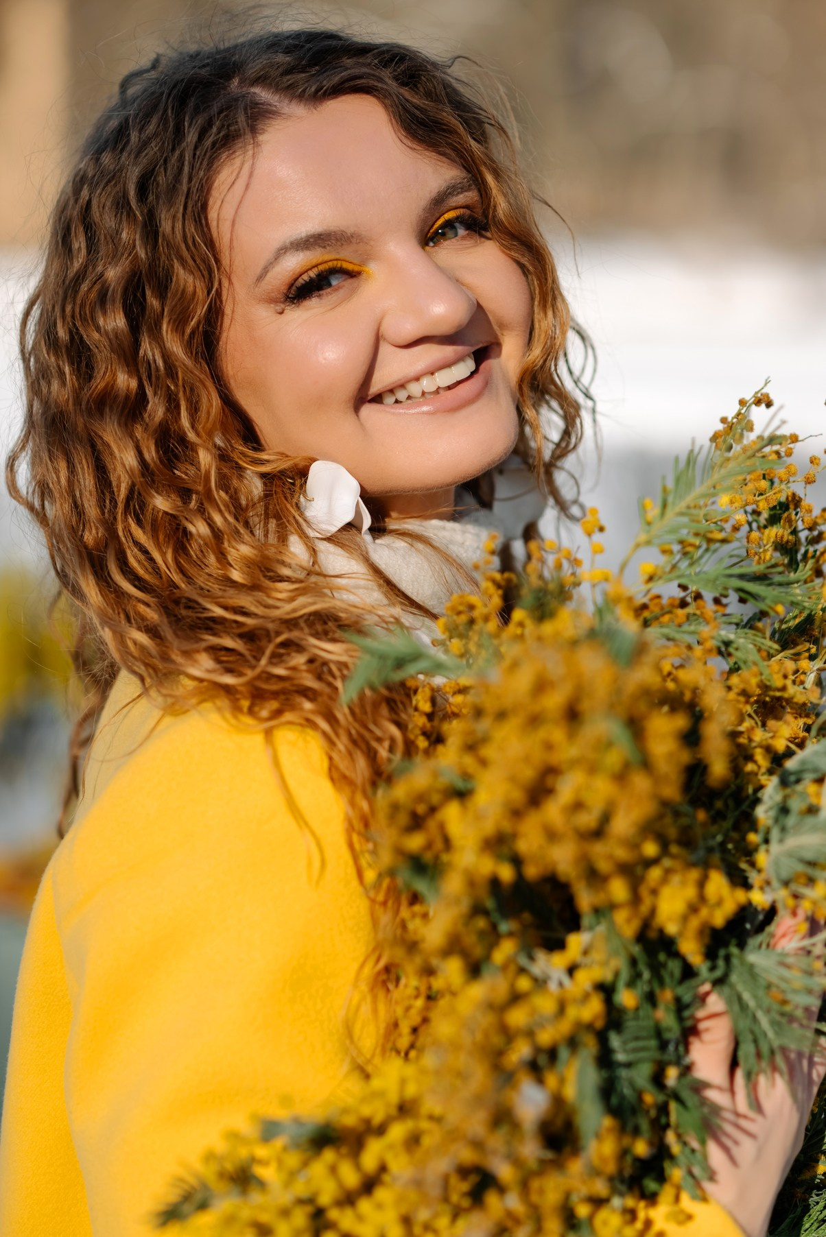 Ева с мимозой. Свадебный и сеейный фотограф в Санкт-Петербурге Елена Худякова