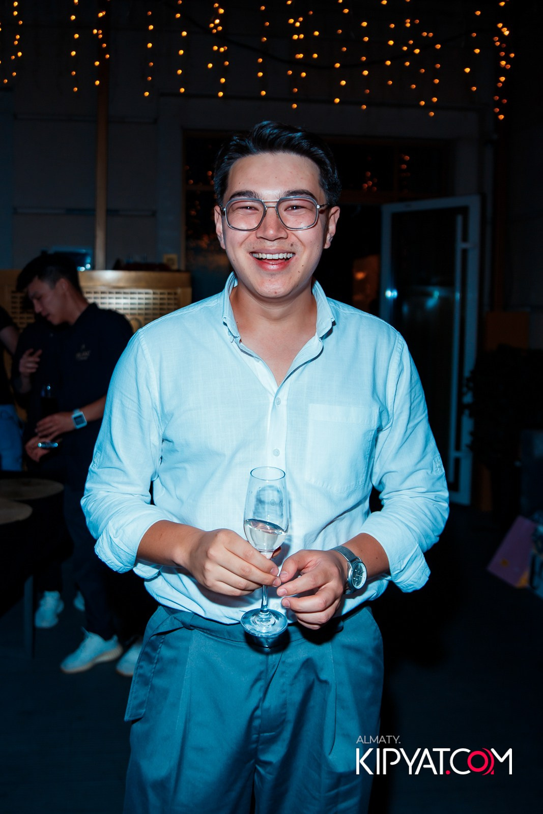 OBLAKO LOUNGE BAR. КИПЯТКОМ АЛМАТЫ!