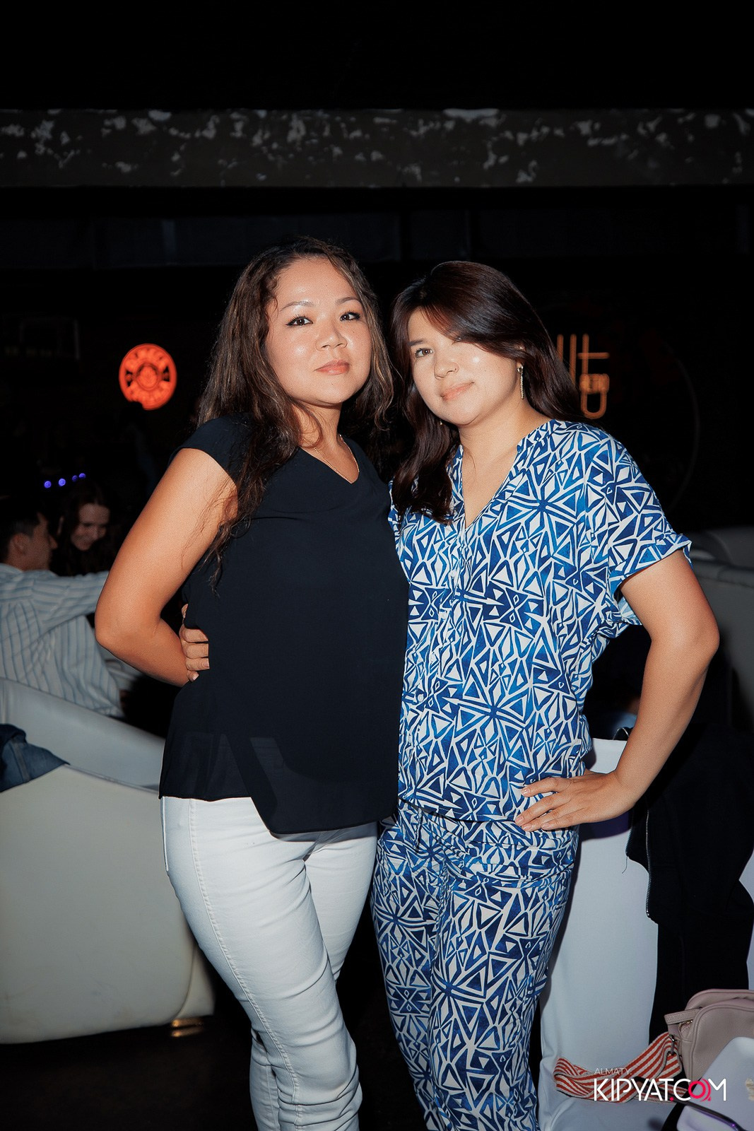 МУЗЫКАЛЬНОЕ ЛОТО В HIT RETRO. КИПЯТКОМ АЛМАТЫ!