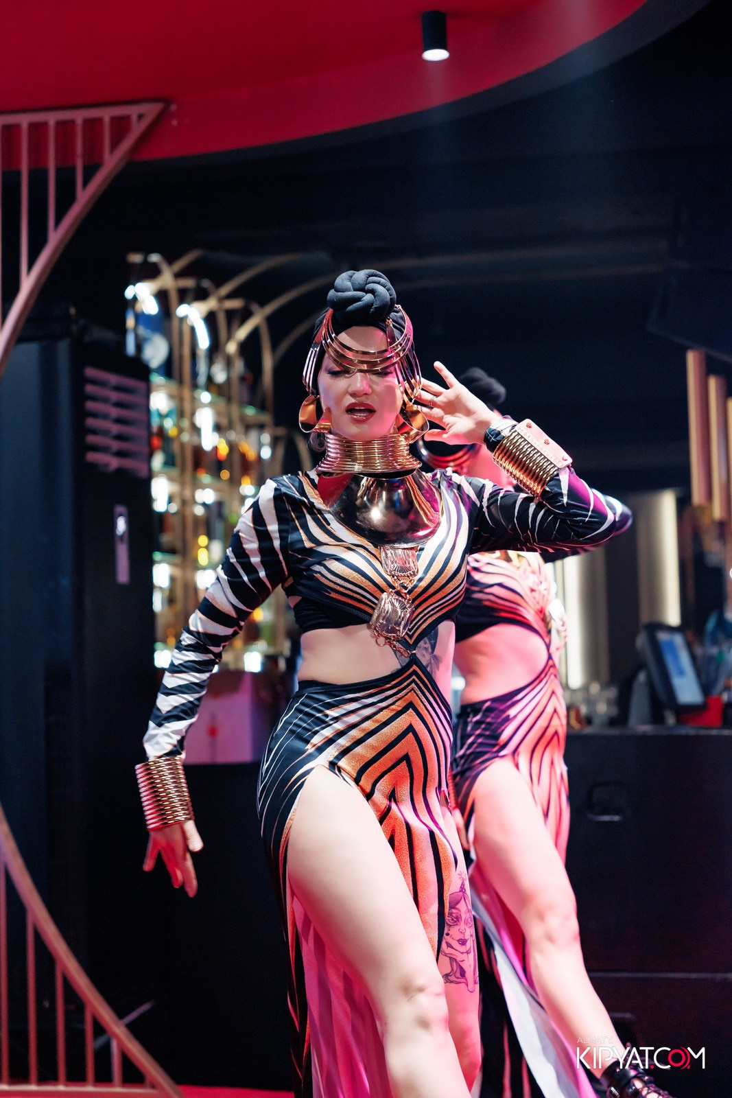 ЗАЯ, НА БИС. КИПЯТКОМ АЛМАТЫ!