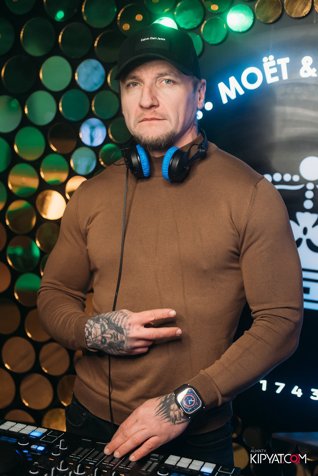 LAUREATE GRANDE CAFE. КИПЯТКОМ АЛМАТЫ!