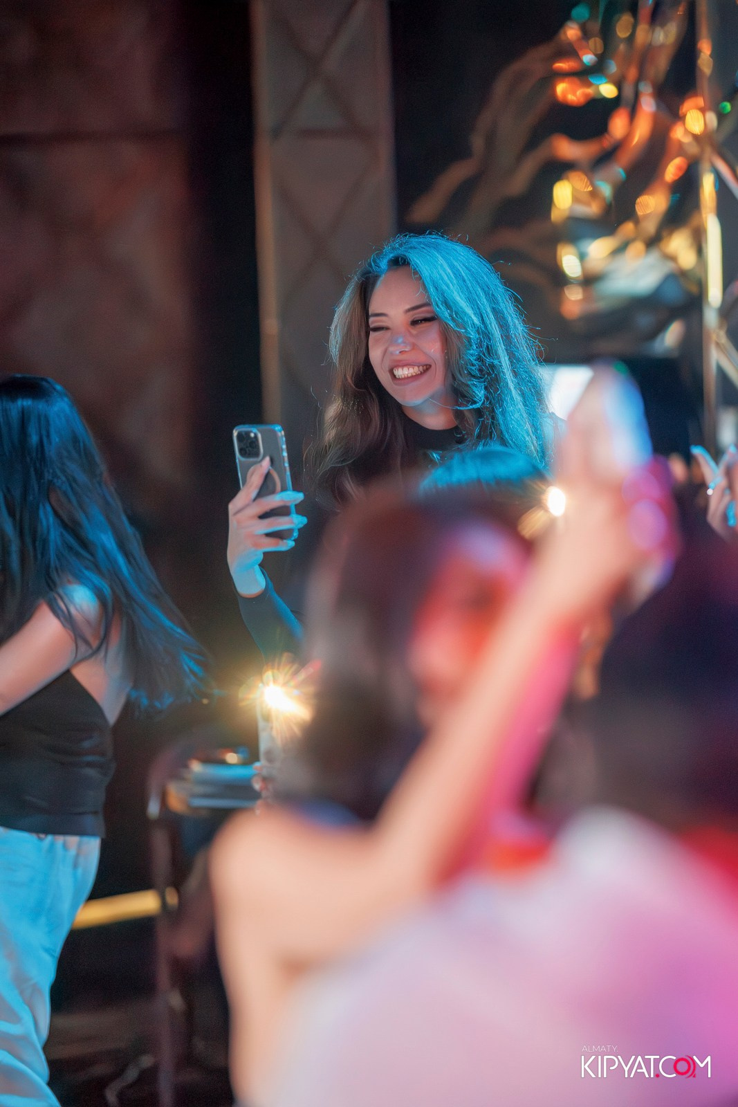 MOOD KARAOKE & TERRACE. КИПЯТКОМ АЛМАТЫ!