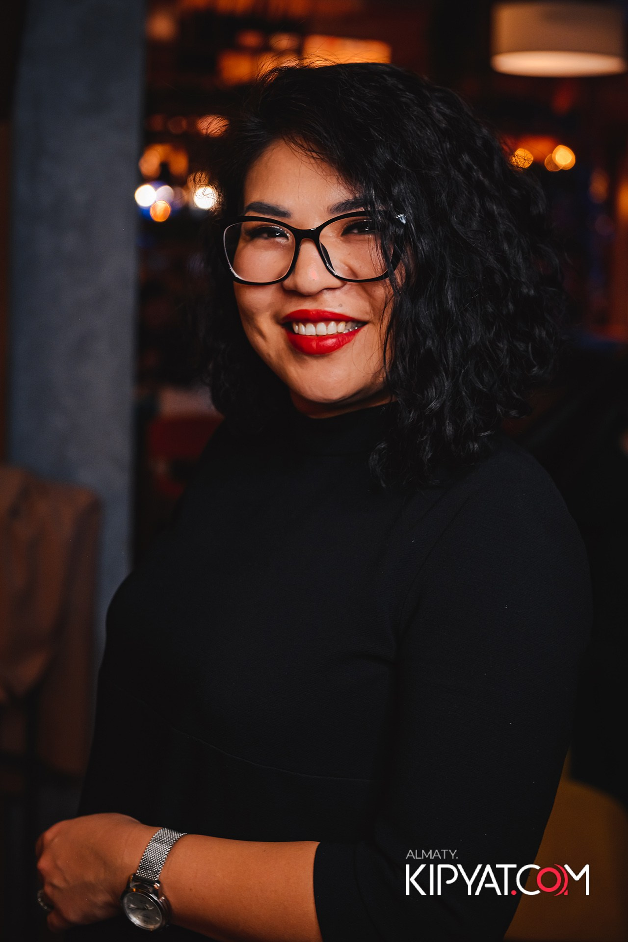 ГРУЗИНСКИЙ ДВОР НА КАБАНБАЙ БАТЫРА. КИПЯТКОМ АЛМАТЫ!