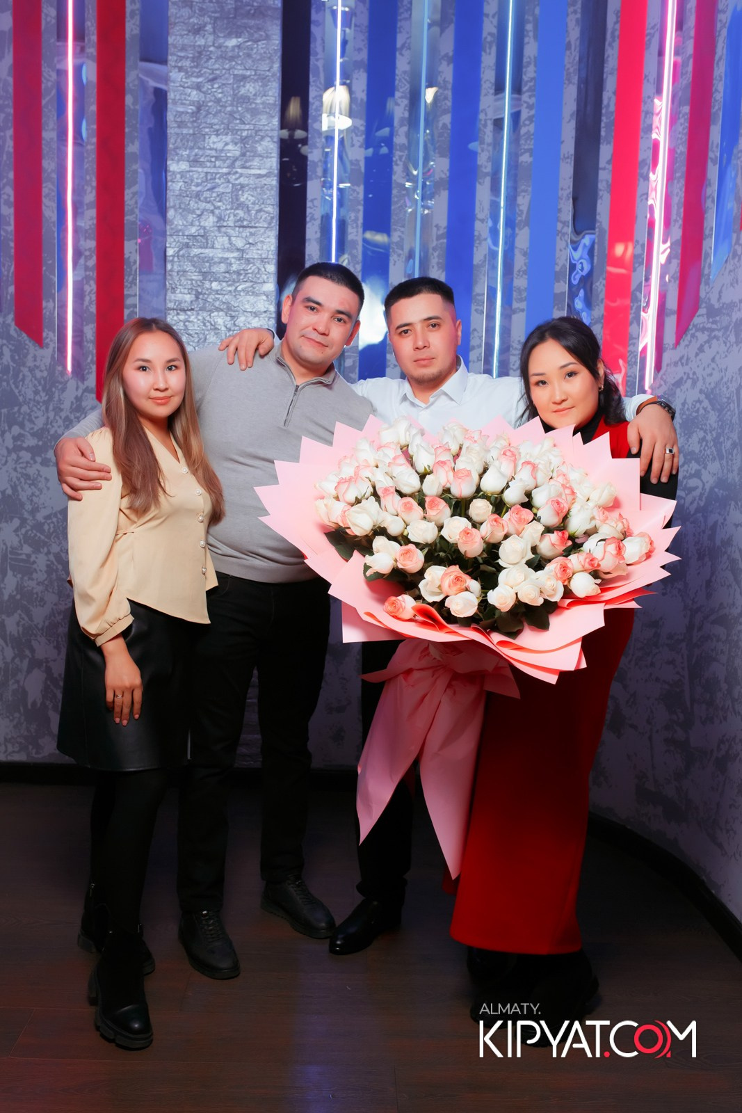 УХО И МЕДВЕДЬ НА ГАГАРИНА. КИПЯТКОМ АЛМАТЫ!