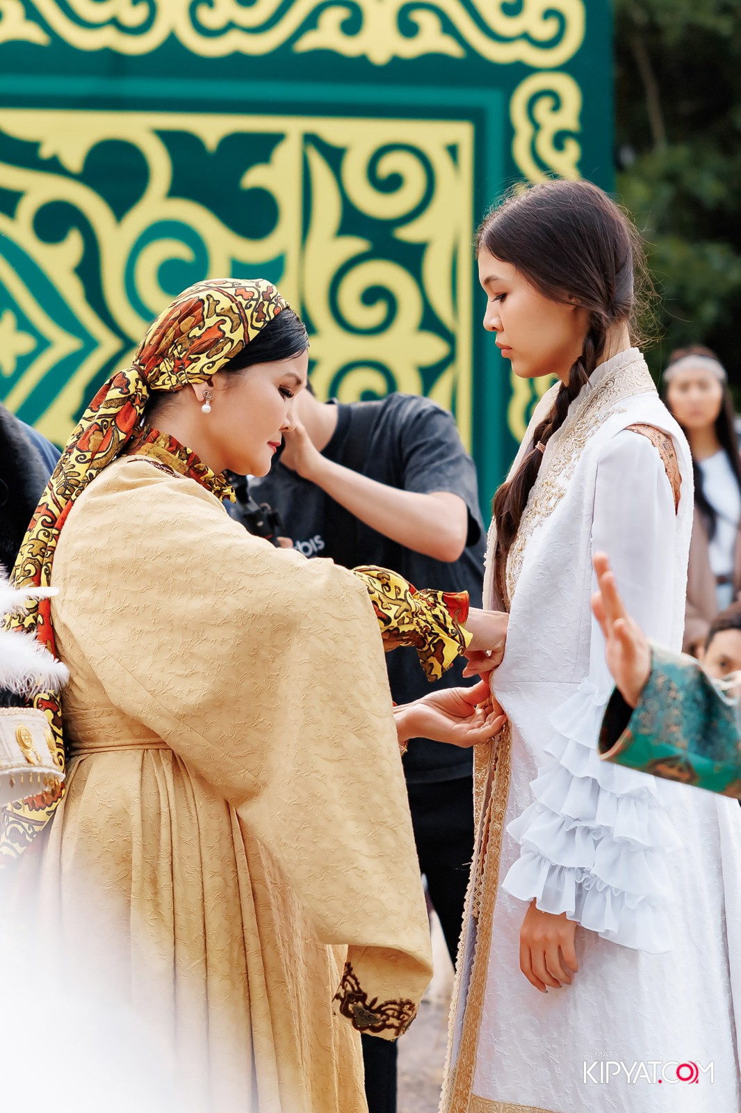 KANG REN TANG. КИПЯТКОМ АЛМАТЫ!