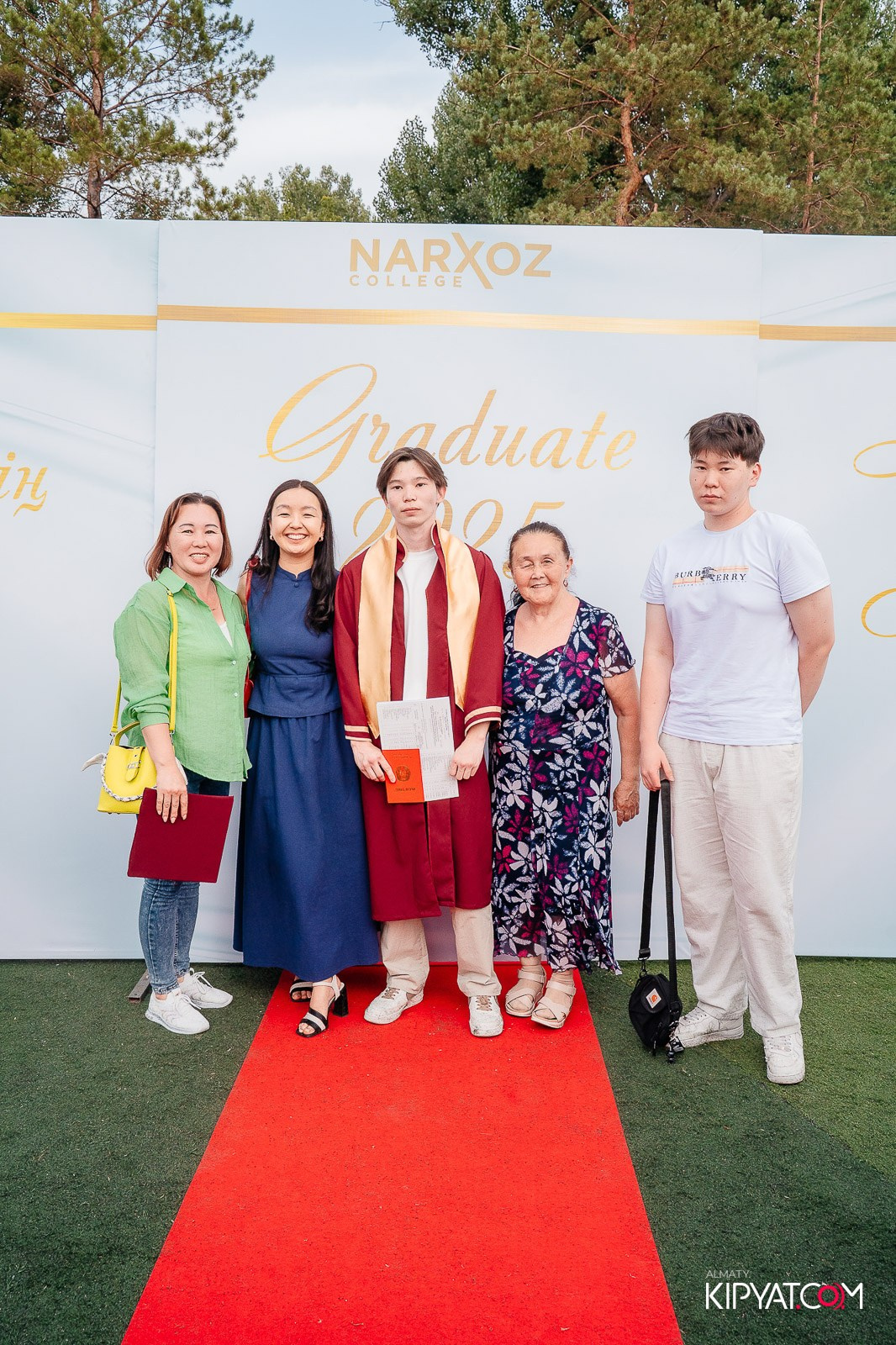 ВРУЧЕНИЕ ДИПЛОМОВ — НАРХОЗ КОЛЛЕДЖ. Part 1. КИПЯТКОМ АЛМАТЫ!