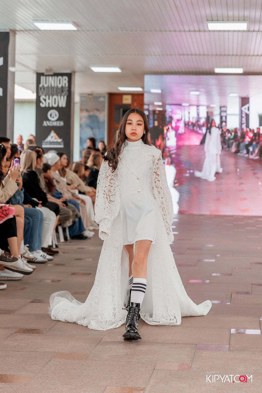 JUNIOR FASHION SHOW. КИПЯТКОМ АЛМАТЫ!
