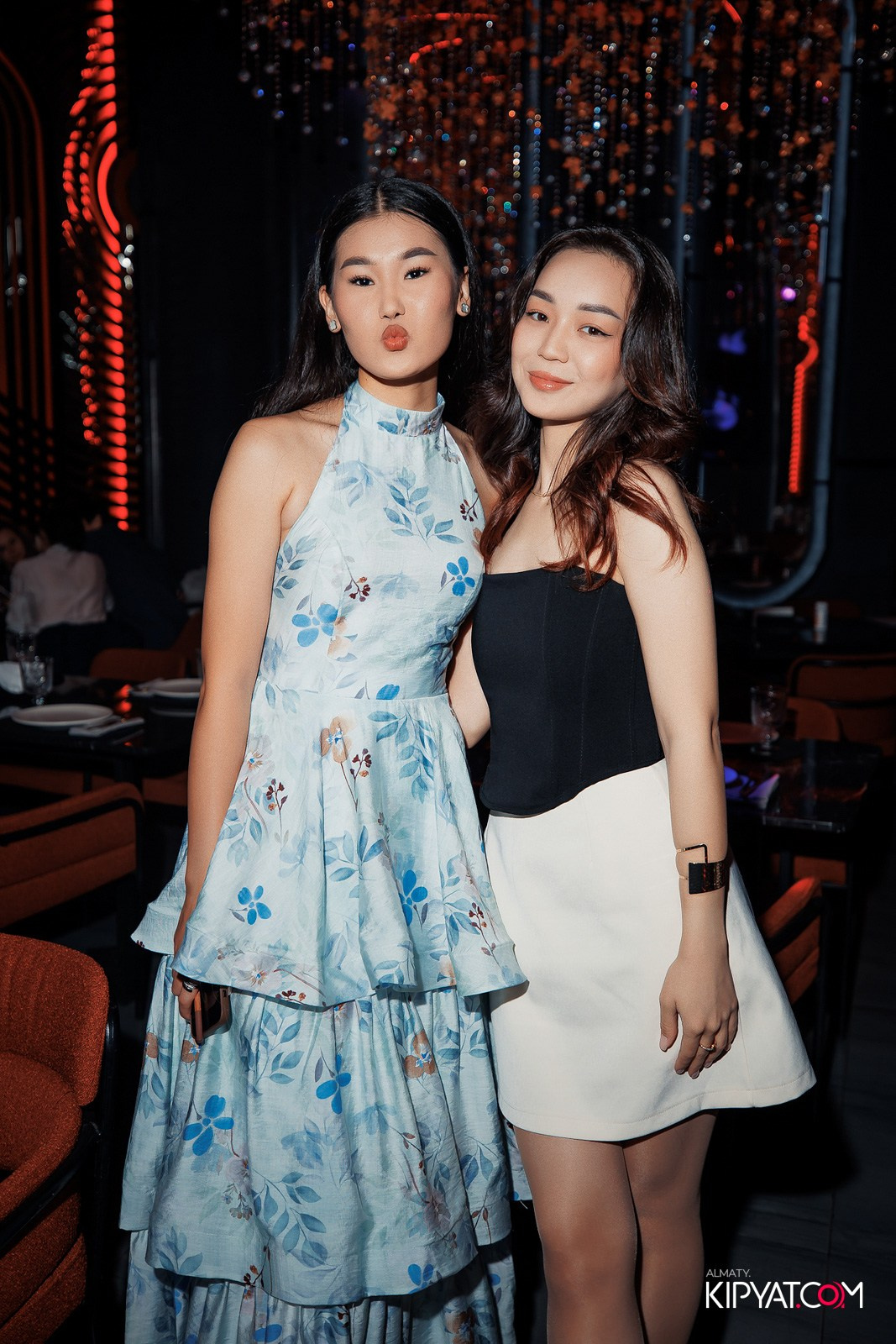 FRIENDS BAR & TERRACE. КИПЯТКОМ АЛМАТЫ!