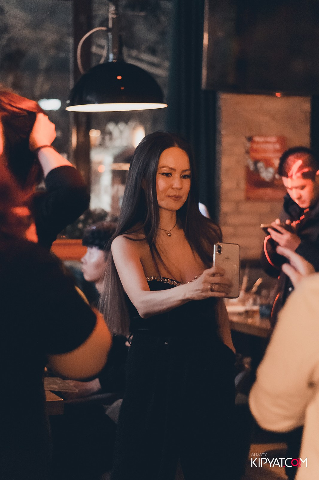 ПИНТА НА АУЭЗОВА. КИПЯТКОМ АЛМАТЫ!