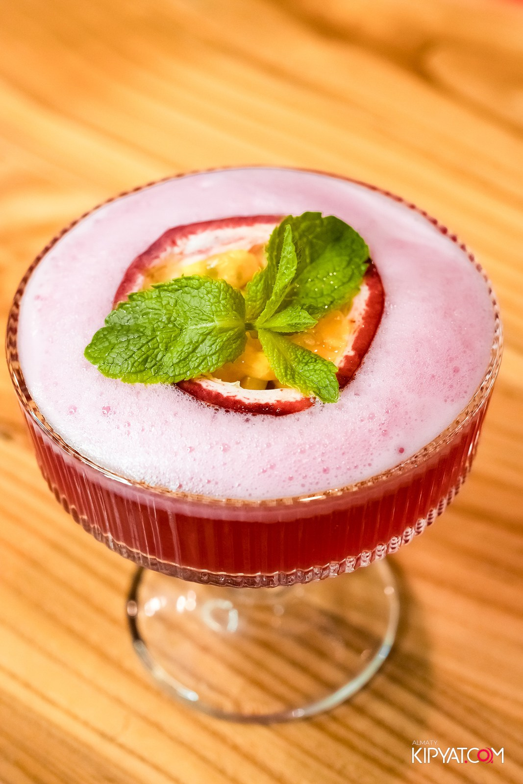 THE ESTATE КАРАОКЕ 1 ГОД. КИПЯТКОМ АЛМАТЫ!