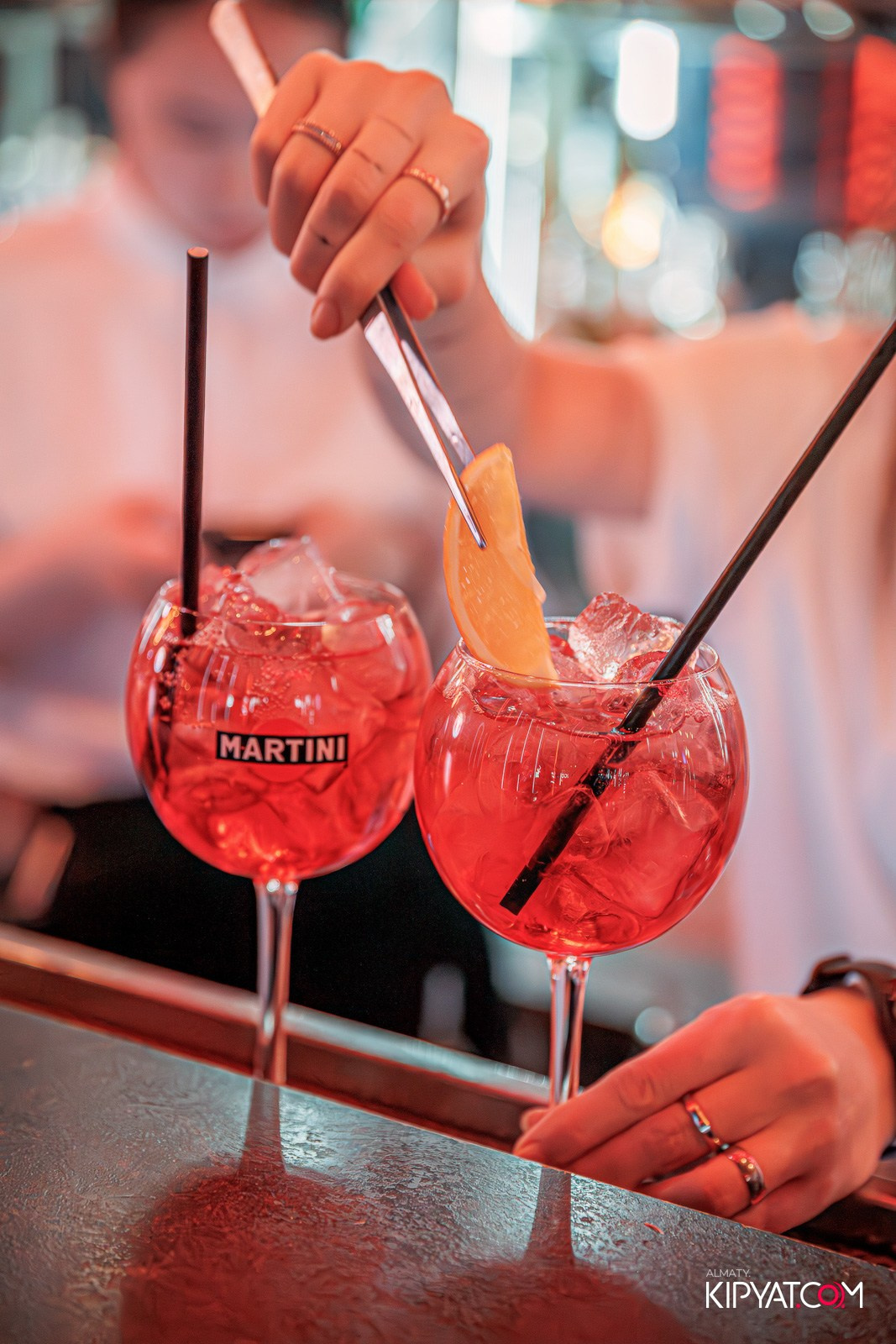 FRIENDS BAR & TERRACE. КИПЯТКОМ АЛМАТЫ!