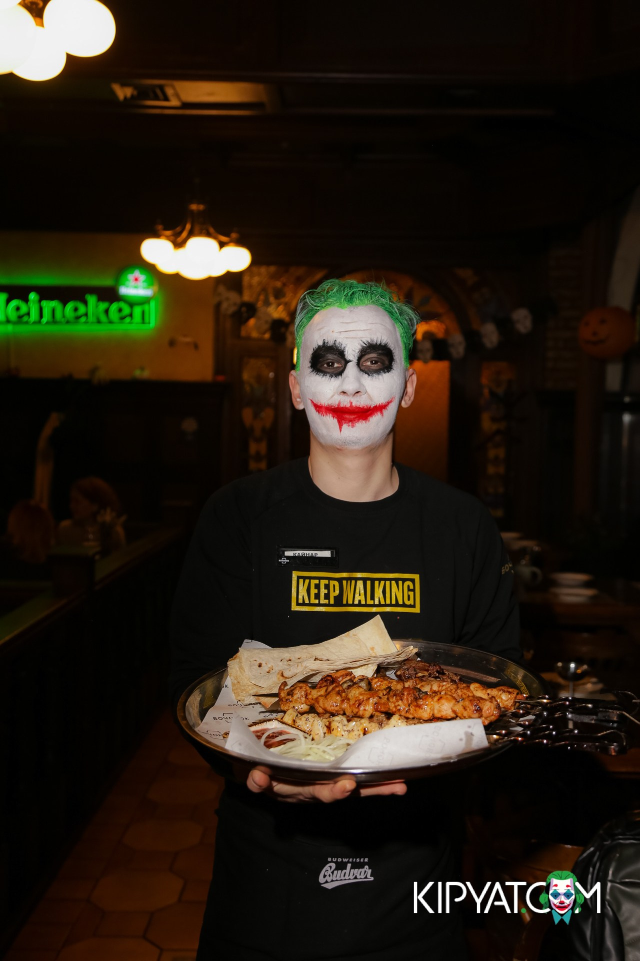 БОЧОНОК НА НАЗАРБАЕВА. КИПЯТКОМ АЛМАТЫ!