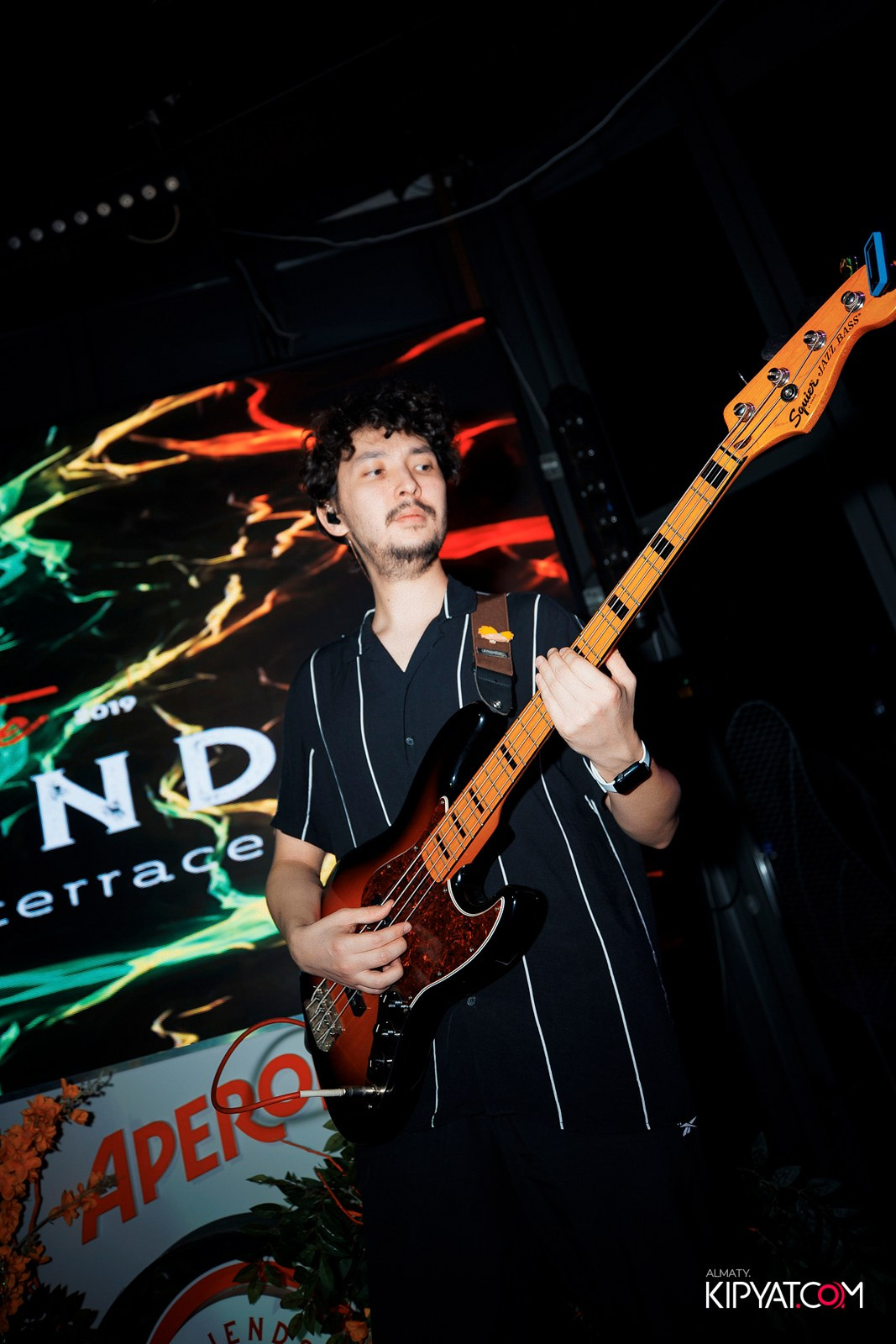 FRIENDS BAR & TERRACE. КИПЯТКОМ АЛМАТЫ!