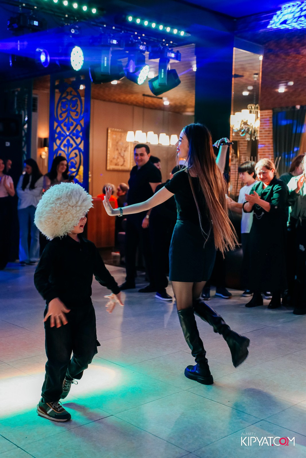 РЕСТОРАН ВЕСЕЛИДЗЕ НА ШЕВЧЕНКО. КИПЯТКОМ АЛМАТЫ!