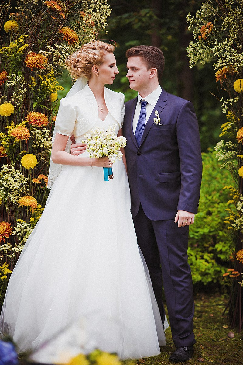 Свадебная прогулка Алекса и Даши. Фотограф крещение венчание в Петербурге! Помогает подобрать храм и посоветовал душевного батюшку в СПб