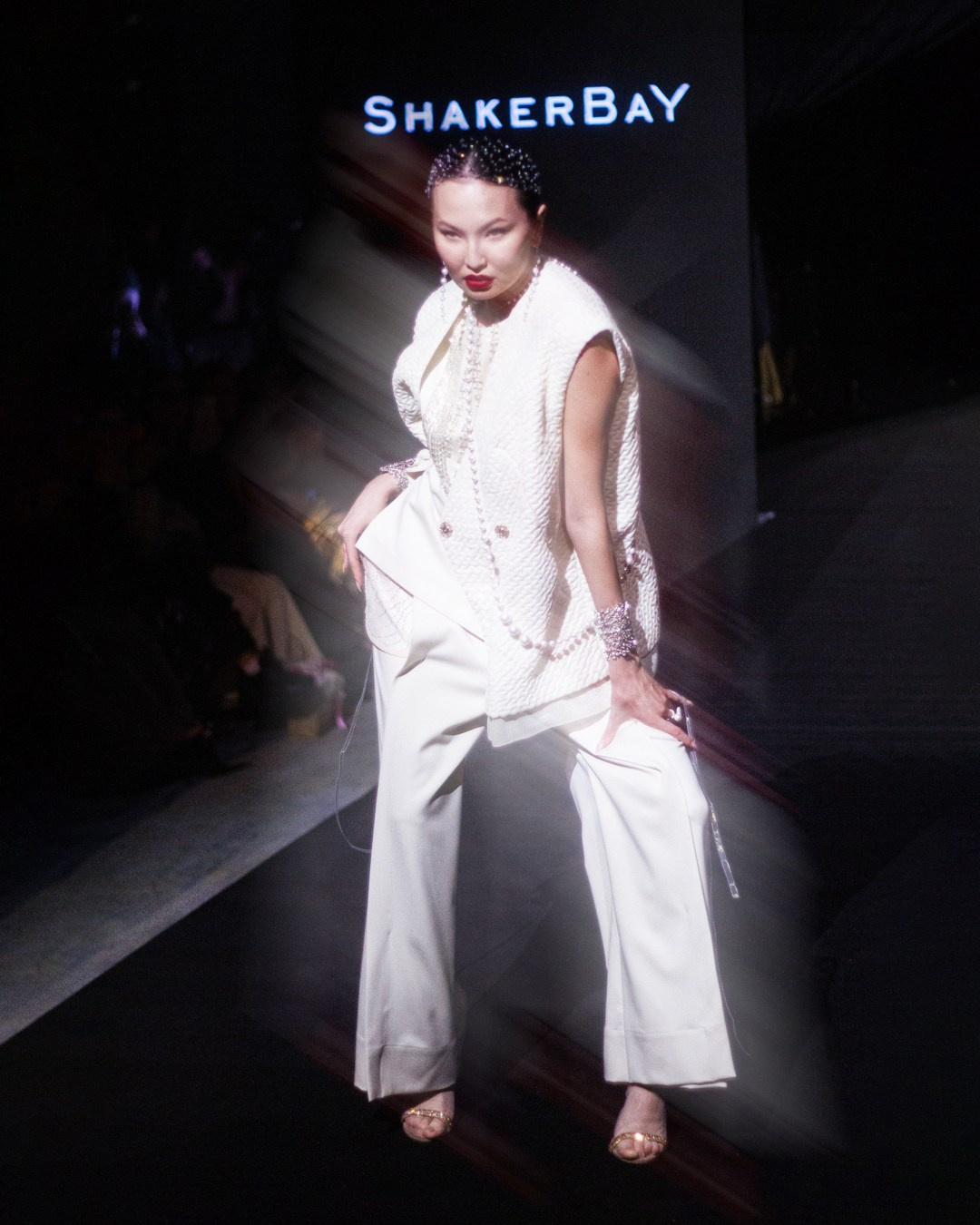 FASHION. Арина Сафиулина | Художник · Фотограф · Создатель проектов