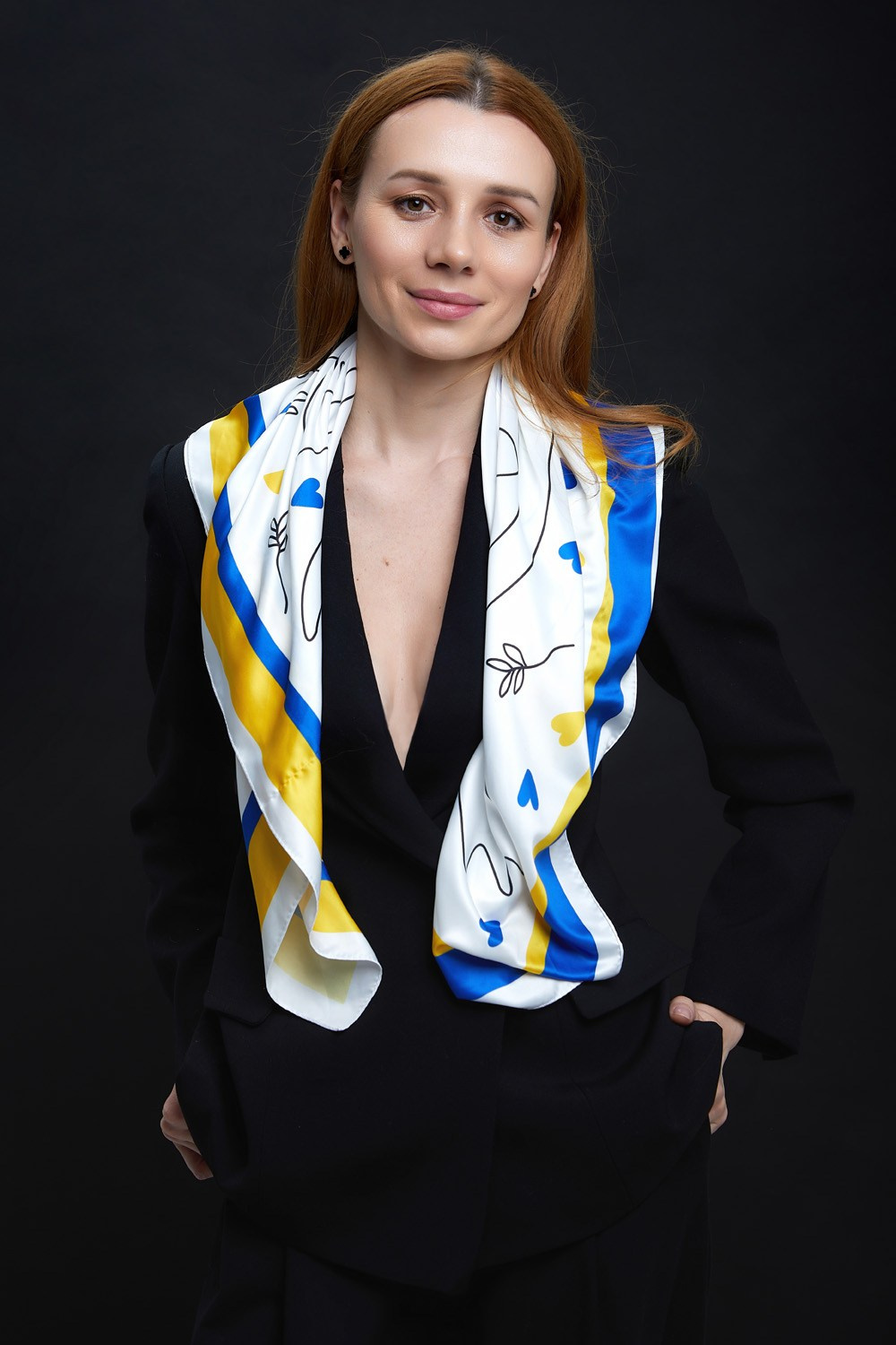 Женские фотосессии в студии и в городе: художественные, для соцсетей, сайтов знакомств. Фотограф Полина Завельская