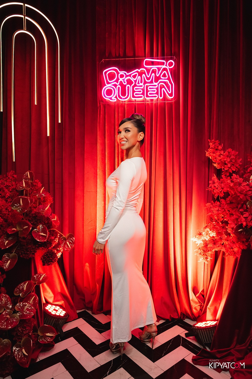 QUEEN. КИПЯТКОМ АЛМАТЫ!