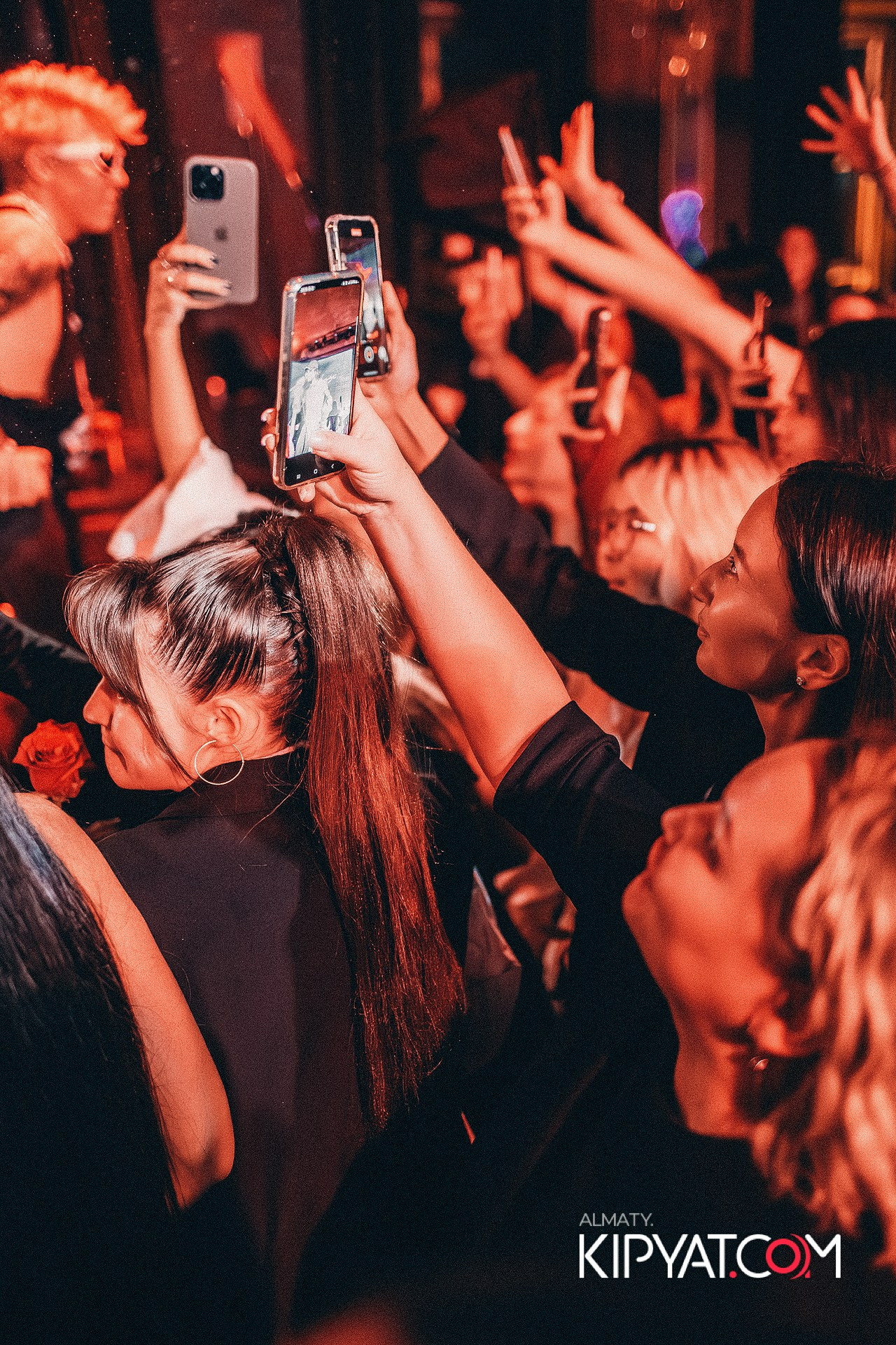 QUEST PISTOLS В РЕСТОРАНЕ NINO. КИПЯТКОМ АЛМАТЫ!