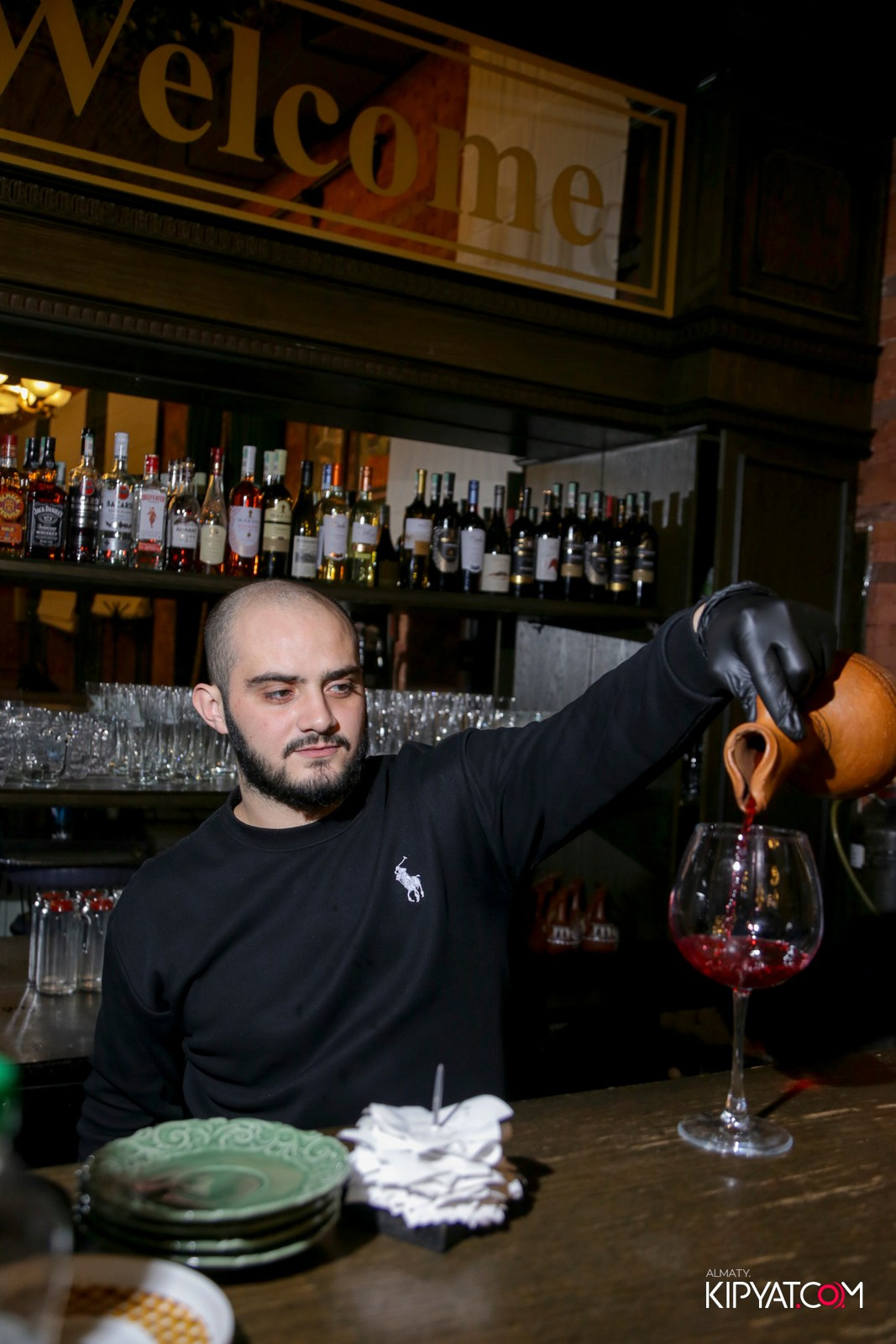 РЕСТОРАН ВЕСЕЛИДЗЕ НА ШЕВЧЕНКО. КИПЯТКОМ АЛМАТЫ!