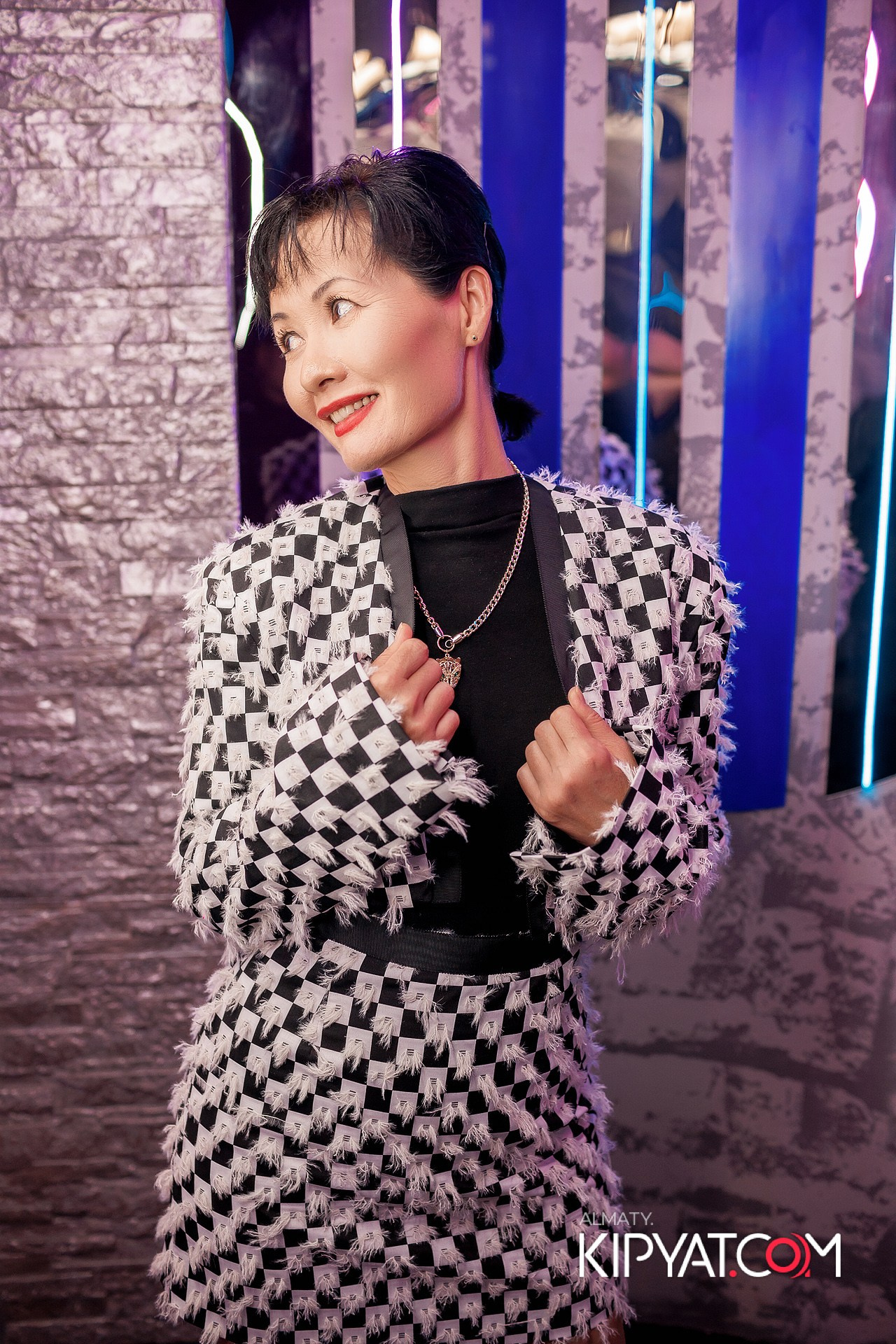 УХО И МЕДВЕДЬ НА ГАГАРИНА. КИПЯТКОМ АЛМАТЫ!