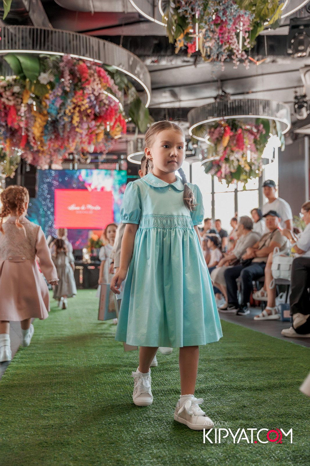 PROM KIDS FASHION SHOW. КИПЯТКОМ АЛМАТЫ!