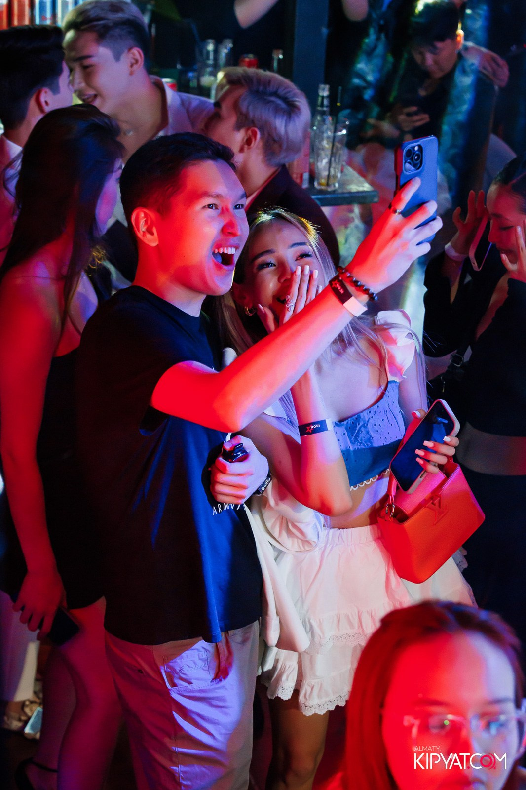 ОТКРЫТИЕ НОЧНОГО КЛУБА ICON. КИПЯТКОМ АЛМАТЫ!