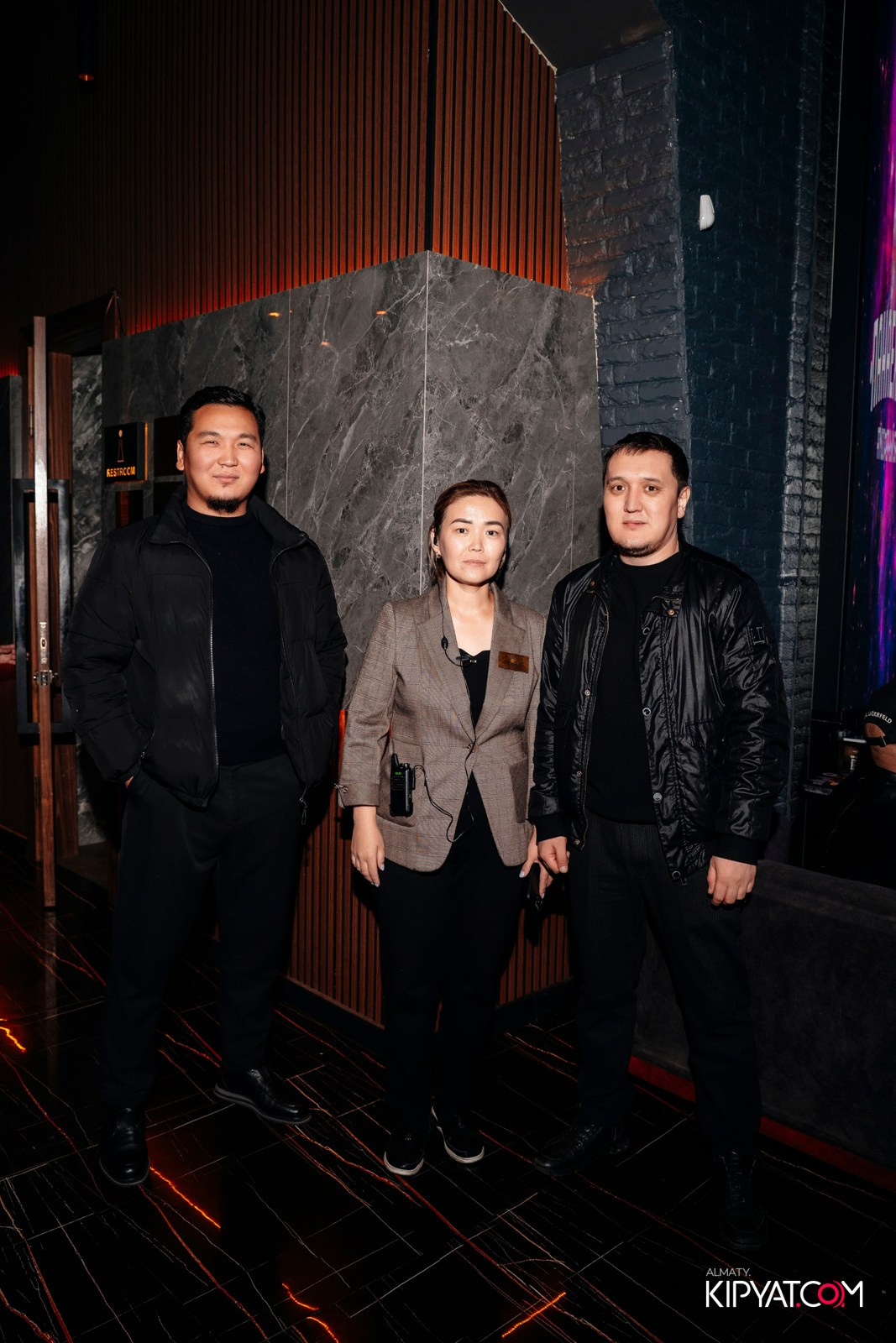 БАР ПАНАЕХАЛИ НА ТОЛЕ БИ. КИПЯТКОМ АЛМАТЫ!