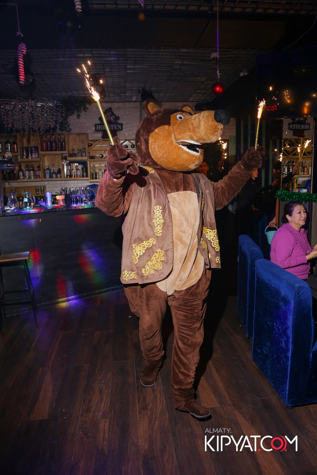 УХО И МЕДВЕДЬ НА САИНА. КИПЯТКОМ АЛМАТЫ!