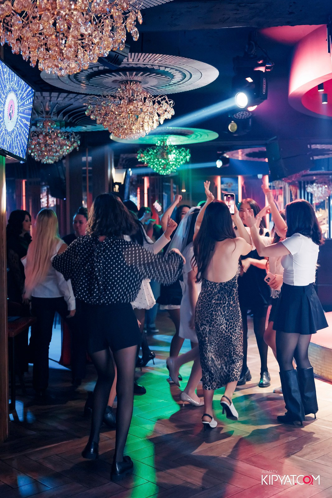 ЗАЯ, НА БИС. КИПЯТКОМ АЛМАТЫ! Фотосъемка мероприятий в Алматы