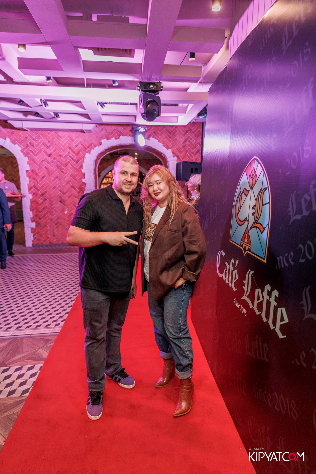 ОФИЦИАЛЬНОЕ ОТКРЫТИЕ CAFE LEFFE. КИПЯТКОМ АЛМАТЫ!